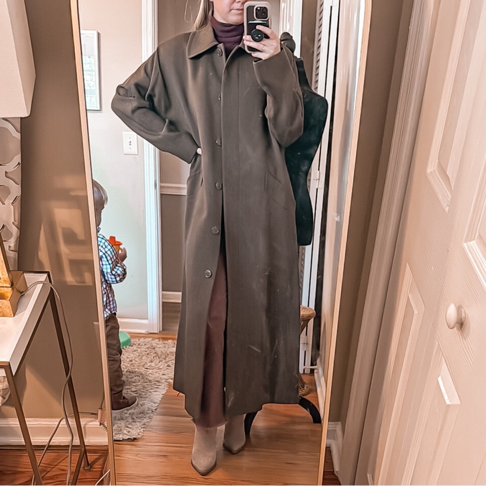 Ellen Tracy Wool Garment